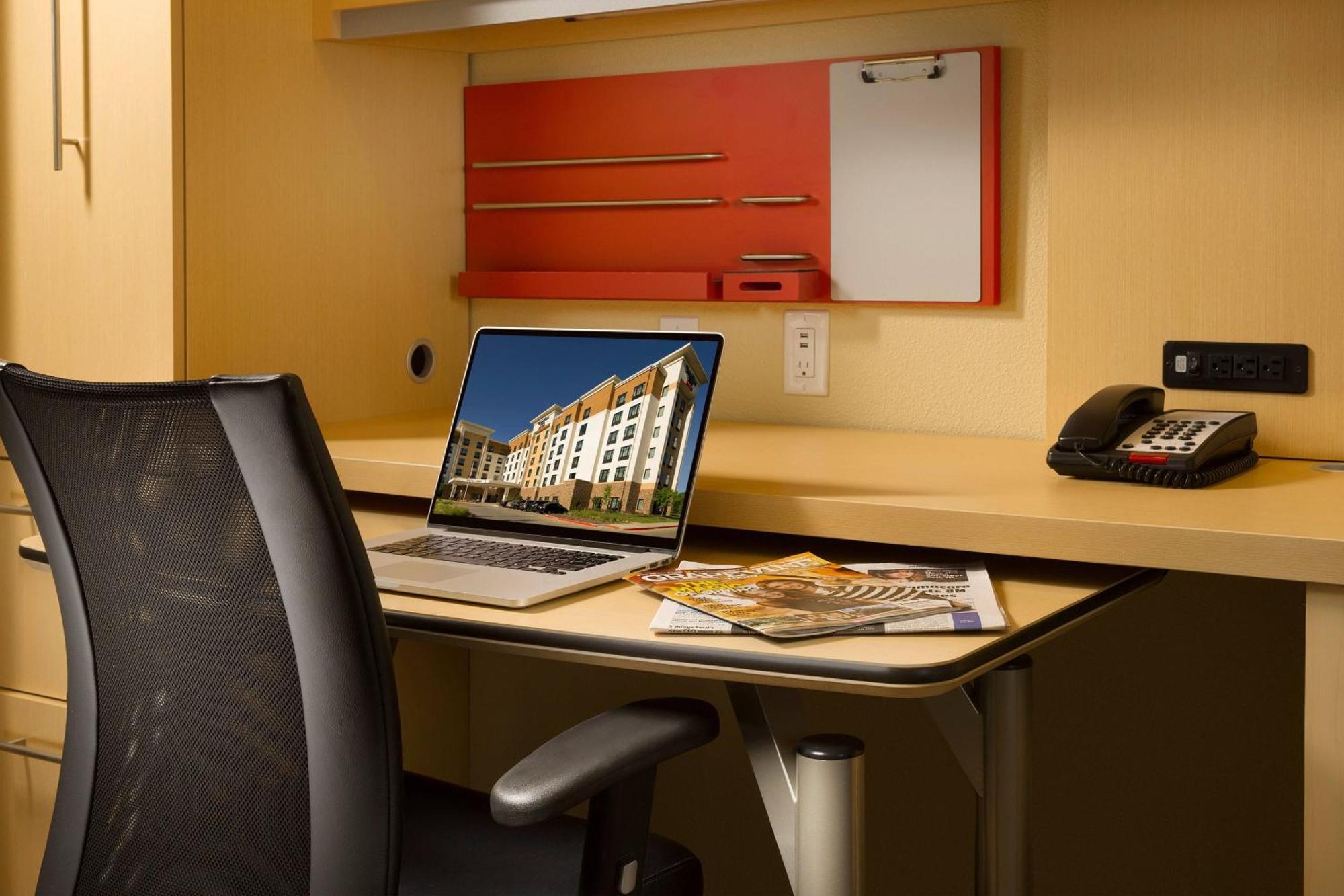 Towneplace Suites By Marriott Dallas Dfw Airport North/גרייפוויין מראה חיצוני תמונה